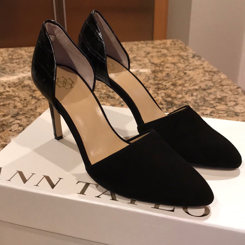 Ann Taylor James Dorsay Heel